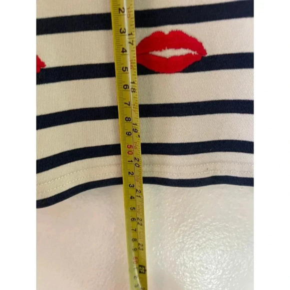 J Crew Women Pullover Long Sleeve Red Lips Embroidered Top White Black Stripe XS - Picture 3 of 9